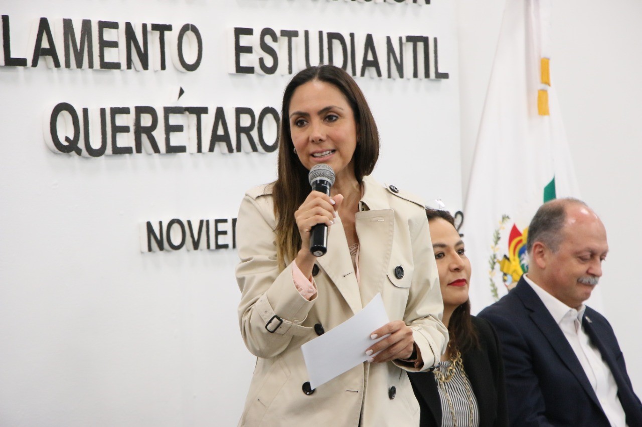 La Diputada Ana Paola López Birlain Recibió La “iniciativa De Educación Inclusiva” Realizada 7970