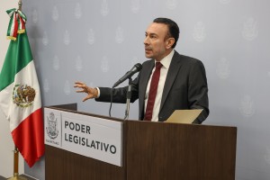 Diputado Arturo Maximiliano 3