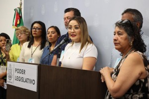 Diputada Claudia Gayou 4