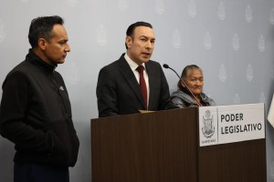 Diputado Arturo Maximiliano García Pérez 2