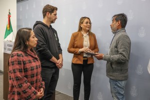 f8a1f35f-de93-4c02-8a23-d12e64a9b356